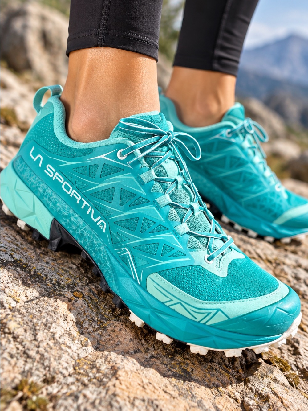 La Sportiva Akyra Women’s Trail Running Hiking Shoes Turquoise Teal 40.5 US 9